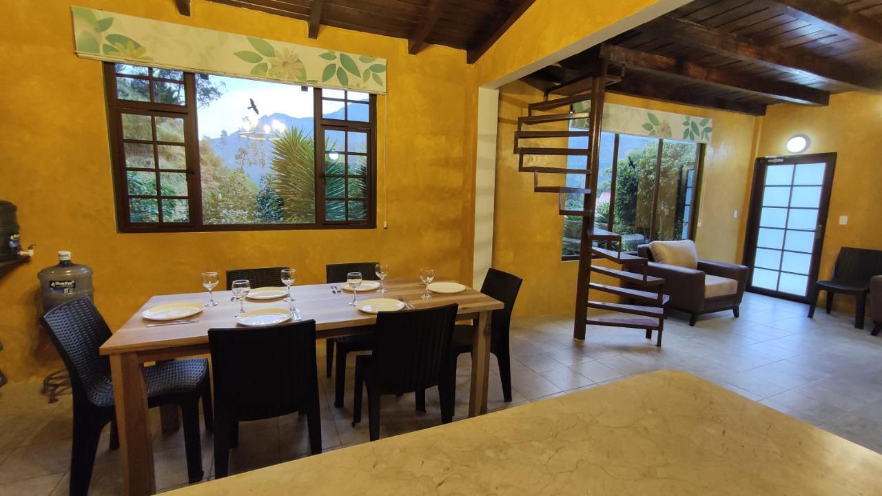 "Casa Verde" En Banos De Agua Santa Con Vista Al Volcan Tungurahua Zewnętrze zdjęcie