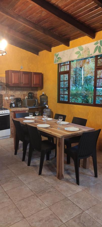 "Casa Verde" En Banos De Agua Santa Con Vista Al Volcan Tungurahua Zewnętrze zdjęcie