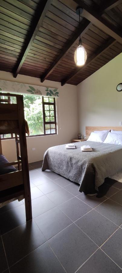 "Casa Verde" En Banos De Agua Santa Con Vista Al Volcan Tungurahua Zewnętrze zdjęcie